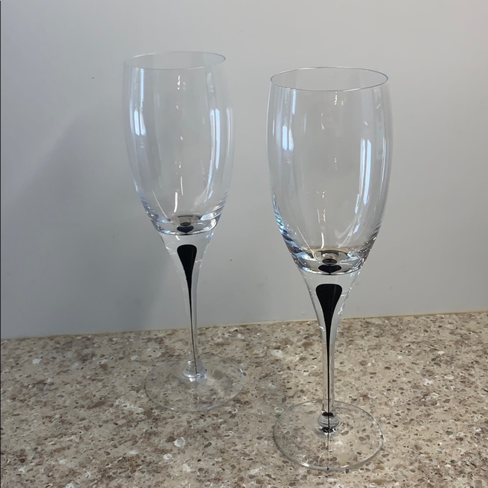 Orrefors Black Intermezzo Wine Goblet